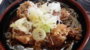 唐揚げ蕎麦アップ